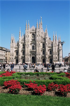 simsearch:841-02993950,k - Piazza del Duomo, Milan, Italie, Europe Photographie de stock - Rights-Managed, Code: 841-02709197