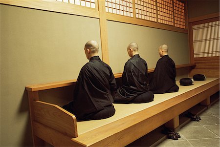 Monks during Za-Zen meditation in the Zazen Hall, Elheiji Zen Monastery, Japan, Asia Stock Photo - Rights-Managed, Code: 841-02709364