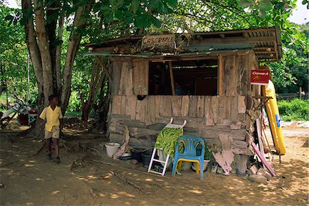 An old shack on the beach selling food and drinks, Castara, Tobago, West Indies, Caribbean, Central America Foto de stock - Con derechos protegidos, Código: 841-02709379