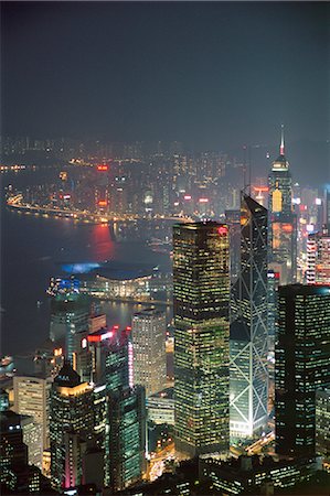 simsearch:841-02925361,k - Skyline central et Victoria Harbour à l'île de Ko Hong, la nuit, Hong Kong, Chine, Asie Photographie de stock - Rights-Managed, Code: 841-02709836