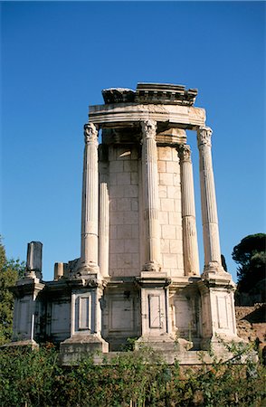 simsearch:841-02710773,k - Temple de Vesta, Forum romain, Rome, Lazio, Italie, Europe Photographie de stock - Rights-Managed, Code: 841-02703562