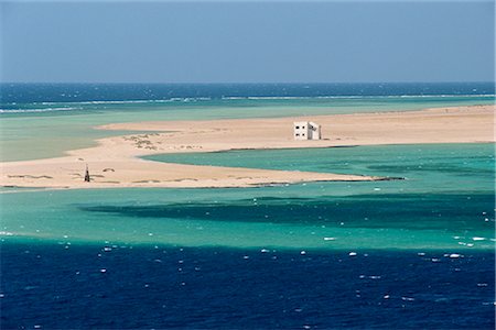 sandspit - Lone house on sand spit, on the approach to Safaga, Egypt, North Africa, Africa Stock Photo - Rights-Managed, Code: 841-02703621