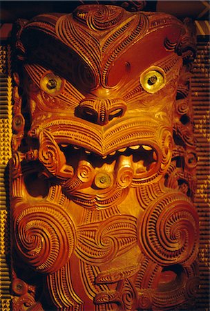 simsearch:841-05846219,k - Maori carving on meeting house, Auckland Museum, Auckland, North Island, New Zealand, Pacific Foto de stock - Con derechos protegidos, Código: 841-02703672