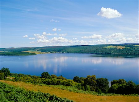 simsearch:841-02711969,k - Loch Ness in summer, from Abriachan, near Inverness, Highlands Region, Scotland, United Kingdom, Europe Stock Photo - Rights-Managed, Code: 841-02703767