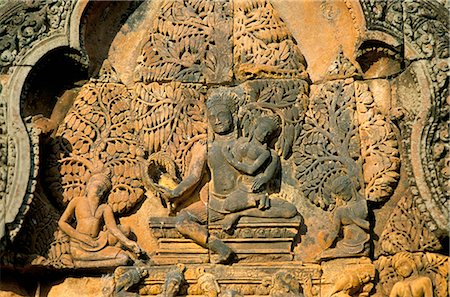 Skulptur von Siva, hält seine Frau Uma, Banteay Srei Tempel, gründete 967 AD, Angkor, UNESCO Weltkulturerbe, Siem Reap, Kambodscha, Indochina, Südostasien, Asien Stockbilder - Lizenzpflichtiges, Bildnummer: 841-02703855