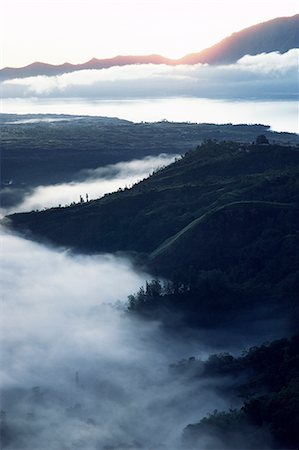 Volcan mont Batur et lac au lever du soleil, Bali (Indonésie), l'Asie du sud-est, Asie Photographie de stock - Rights-Managed, Code: 841-02703960