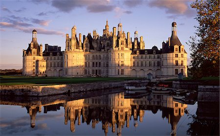simsearch:841-08240231,k - Chateau of Chambord, UNESCO World Heritage Site, Loir et Cher, Region de la Loire, Loire Valley, France, Europe Stock Photo - Rights-Managed, Code: 841-02714481