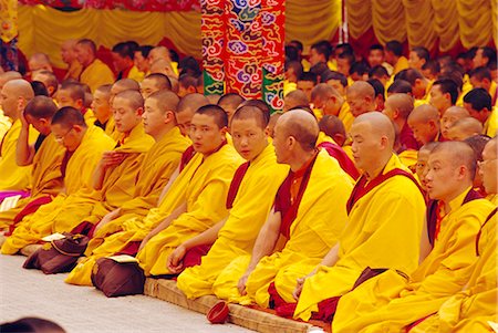 simsearch:841-02917363,k - Monks sitting together inside Kargyupa gompa (monastery), Bodhnath, Katmandu, Nepal Stock Photo - Rights-Managed, Code: 841-02714895