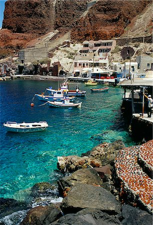 simsearch:841-02714935,k - Fishing harbour of Oia village, Port of Ammoudi, Oia, Santorini (Thira), Cyclades islands, Greece, Mediterranean, Europe Stock Photo - Rights-Managed, Code: 841-02714934