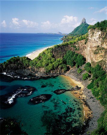 simsearch:841-03033680,k - Aerial view of Baia dos Porcos, Parque Nacional de Fernando de Noronha, Fernando de Noronha, Pernambuco, Brazil, South America Foto de stock - Con derechos protegidos, Código: 841-02715064