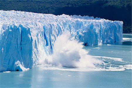 ehrfurchtgebietend - Gletscher Eis schmelzen und Eisberge am Perito Moreno, Moreno-Gletscher, Parque Nacional Los Glaciares, UNESCO Weltkulturerbe, Patagonien, Argentinien, Südamerika Stockbilder - Lizenzpflichtiges, Bildnummer: 841-02715098