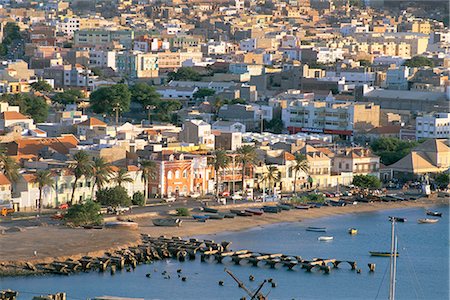 simsearch:841-02993849,k - Aerial view of Mindelo, island of Sao Vicente, Cape Verde Islands, Africa Foto de stock - Con derechos protegidos, Código: 841-02715315