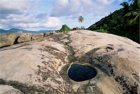 simsearch:841-02715369,k - Small pool on rock, Ile Therese (Therese island), northwest coast, island of Mahe, Seychelles, Indian Ocean, Africa Foto de stock - Con derechos protegidos, Código: 841-02715392