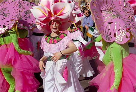 parade dublin - Saint-Patrick parade, Patrick Street, Dublin, County Dublin, Eire (Irlande), Europe Photographie de stock - Rights-Managed, Code: 841-02715512