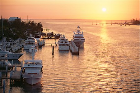 Bateaux dans le port, Nassau, New Providence Island, aux Bahamas, Antilles, Amérique centrale Photographie de stock - Rights-Managed, Code: 841-02716235