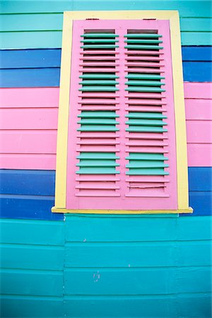 simsearch:841-02920960,k - Volets peint dans des couleurs pastel sur une maison en bois, naufrage, Silver Sands, Barbade, Antilles, Caraïbes, Amérique centrale Photographie de stock - Rights-Managed, Code: 841-02716236
