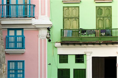 Bâtiment rose et jaune, la Havane, Cuba Photographie de stock - Rights-Managed, Code: 841-02716510