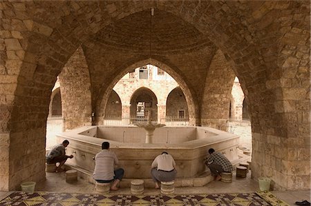 Fidèles à la grande mosquée, Tripoli, Liban, Moyen-Orient Photographie de stock - Rights-Managed, Code: 841-02716941