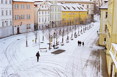 Snow covering Na Kampe Square, Kampa Island, Mala Strana suburb, Prague, Czech Republic, Europe Stock Photo - Rights-Managed, Code: 841-02717045