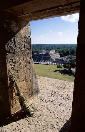 simsearch:862-03364383,k - Vue du château (El Castillo), pyramide Maya, Temple des guerriers et du jungle loin, Chichen Itza, patrimoine mondial de l'UNESCO, Yucatan, Mexique, Amérique centrale Photographie de stock - Rights-Managed, Code: 841-02717064