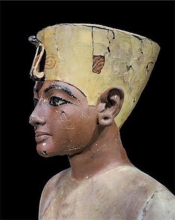 Dummy head of the young king, made from stuccoed and painted wood, from the tomb of the pharaoh Tutankhamun, discovered in the Valley of the Kings, Thebes, Egypt, North Africa, Africa Fotografie stock - Rights-Managed, Codice: 841-02717788