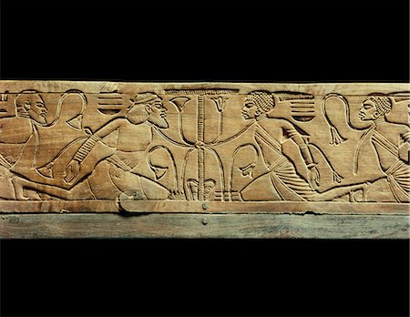 simsearch:841-02717830,k - Detail from the ceremonial footstool of the king showing the enemies of Egypt conquered and beneath the yoke of the pharaoh, from the tomb of Tutankhamun, discovered in the Valley of the Kings, Thebes, Egypt, North Africa, Africa Foto de stock - Con derechos protegidos, Código: 841-02717837