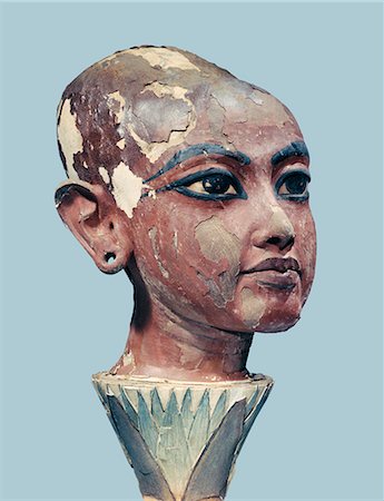 simsearch:841-02717836,k - Head of the child king emerging from a lotus flower, found at the entrance to the tomb of Tutankhamun, discovered in the Valley of the Kings, Thebes, Egypt, North Africa, Africa Stock Photo - Rights-Managed, Code: 841-02717853