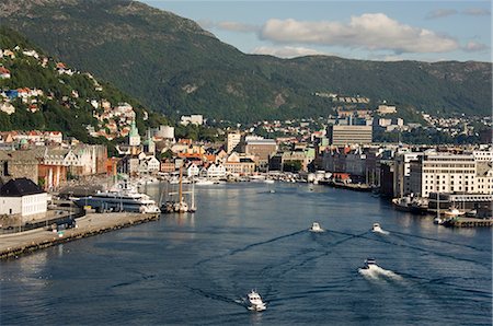 The old city and harbour at Bergen, Norway, Scandinavia, Europe Foto de stock - Con derechos protegidos, Código: 841-02718031