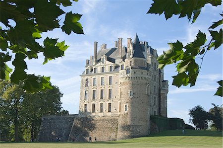 pays de la loire - Chateau Brissac-Quince, near Angers, said to be the tallest chateau in France, Maine-et-Loire, Pays de la Loire, France, Europe Foto de stock - Con derechos protegidos, Código: 841-02718062