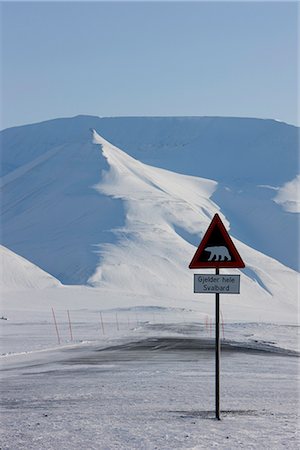 sinage - Polar bear sign, Longyearbyen, Svalbard, Spitzbergen, Arctic, Norway, Scandinavia, Europe Stock Photo - Rights-Managed, Code: 841-02718109