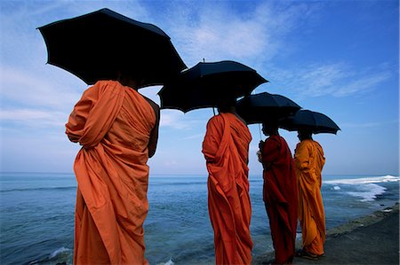 Buddhist monks watching the Indian Ocean, Colombo, island of Sri Lanka, Asia Stock Photo - Rights-Managed, Code: 841-02718391