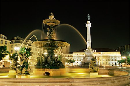 fountain plaza statue - Rossio Square (la place Dom Pedro IV) at night, Lisbonne, Portugal, Europe Photographie de stock - Rights-Managed, Code: 841-02718419