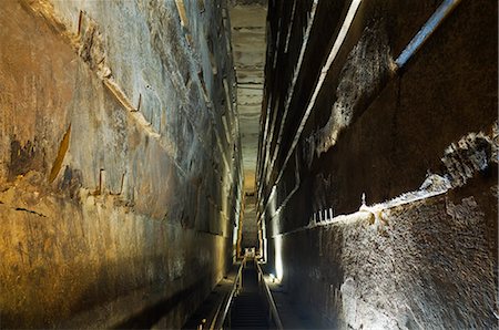 La grande galerie à l'intérieur de la grande pyramide de Khéops (Cheops), Giza, Site du patrimoine mondial de l'UNESCO, en Égypte, en Afrique du Nord, Afrique Photographie de stock - Rights-Managed, Code: 841-02718862