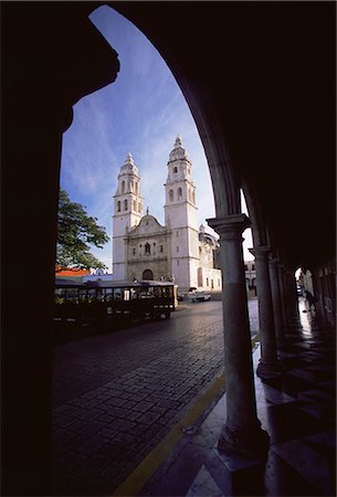 simsearch:841-03062816,k - La cathédrale, la ville de Campeche, Campeche, Yucatan, au Mexique, l'Amérique du Nord Photographie de stock - Rights-Managed, Code: 841-02719549