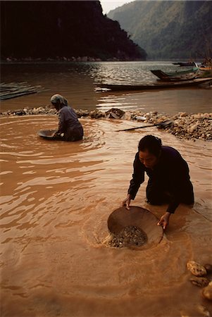 Gold panning, Nong Kiew, Laos, Indochina, Southeast Asia, Asia Stock Photo - Rights-Managed, Code: 841-02719628