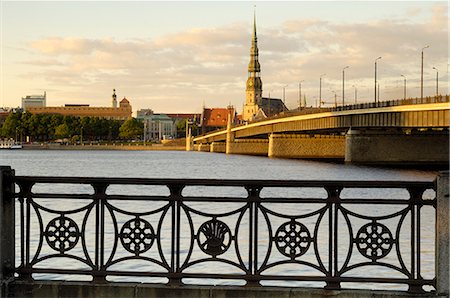 simsearch:841-03062874,k - Church of St. Peter and the Old Town at dusk from across the river Daugava, Riga, Latvia, Baltic States, Europe Stock Photo - Rights-Managed, Code: 841-02719724