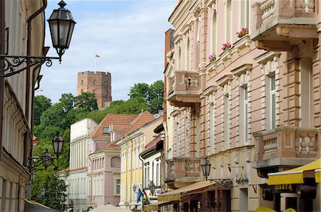 Pilies Gatve avec le vieux château dans le fond, Vilnius, Lituanie, pays baltes, l'Europe Photographie de stock - Rights-Managed, Code: 841-02719734