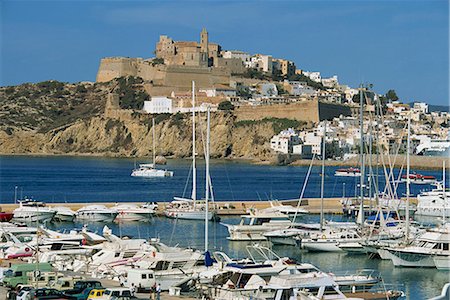 simsearch:841-05845935,k - Ibiza Town skyline and marina, Ibiza, Balearic Islands, Spain, Mediterranean, Europe Foto de stock - Con derechos protegidos, Código: 841-02710071