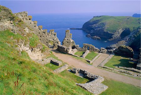 Tintagel Castle, verbunden mit der Legende von König Arthur, Tintagel, Cornwall, England, UK Stockbilder - Lizenzpflichtiges, Bildnummer: 841-02710225