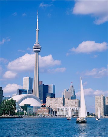 simsearch:841-06344181,k - The C.N.Tower and the Toronto skyline, Ontario, Canada Stock Photo - Rights-Managed, Code: 841-02710342