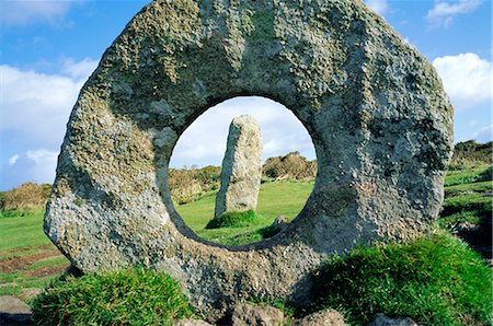 simsearch:841-02711059,k - Hommes-an-Tol, un cromlech, près de Madron, Penzance, Cornwall, Angleterre, RU Photographie de stock - Rights-Managed, Code: 841-02710606