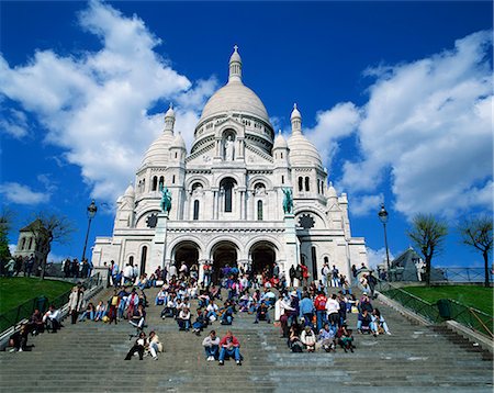 Tourists sitting on steps before the Sacre Coeur, Montmartre, Paris, France, Europe Foto de stock - Con derechos protegidos, Código: 841-02710723