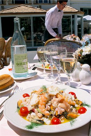Salad Grand Bleu, Le Grand Bleu restaurant, Bonifacio, island of Corsica, France, Europe Fotografie stock - Rights-Managed, Codice: 841-02710963