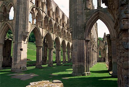 simsearch:841-02920173,k - Abbaye de Rievaulx, Yorkshire, Angleterre, Royaume-Uni, Europe Photographie de stock - Rights-Managed, Code: 841-02711007