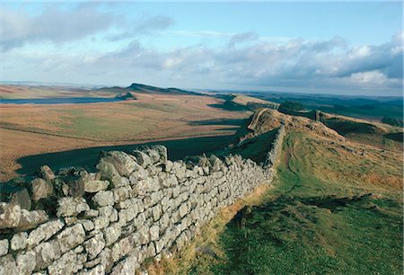 Mur d'Hadrien, UNESCO World Heritage Site, Northumbria, Angleterre, Royaume-Uni, Europe Photographie de stock - Rights-Managed, Code: 841-02711038