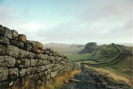 Hadrian's Wall, towards Crag Lough, Northumberland England, UK Foto de stock - Con derechos protegidos, Código: 841-02711039