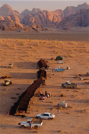 A bedouin (bedu) camp, Wadi Rum, Jordan, Middle East Foto de stock - Con derechos protegidos, Código: 841-02711629