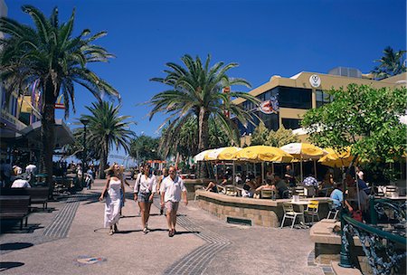queensland - Tourists on boulevard with shops and restaurants at Surfers Paradise, Gold Coast, Queensland, Australia, Pacific Stock Photo - Rights-Managed, Code: 841-02711985