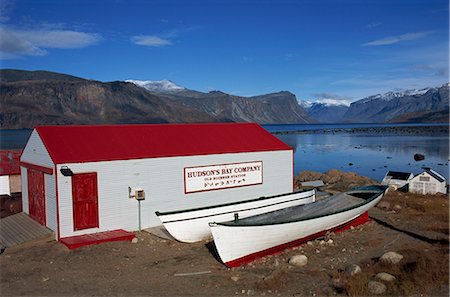 Hudson bay company building, Pangnitung, Baffin Island, Canadian Arctic, Canada, North America Fotografie stock - Rights-Managed, Codice: 841-02712018