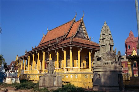 phnom penh buildings - Exterior of the Saravan Pagoda, Buddhist temple, on the Tonle Sap River in Phnom Penh, Cambodia, Indochina, Southeast Asia, Asia Stock Photo - Rights-Managed, Code: 841-02712012